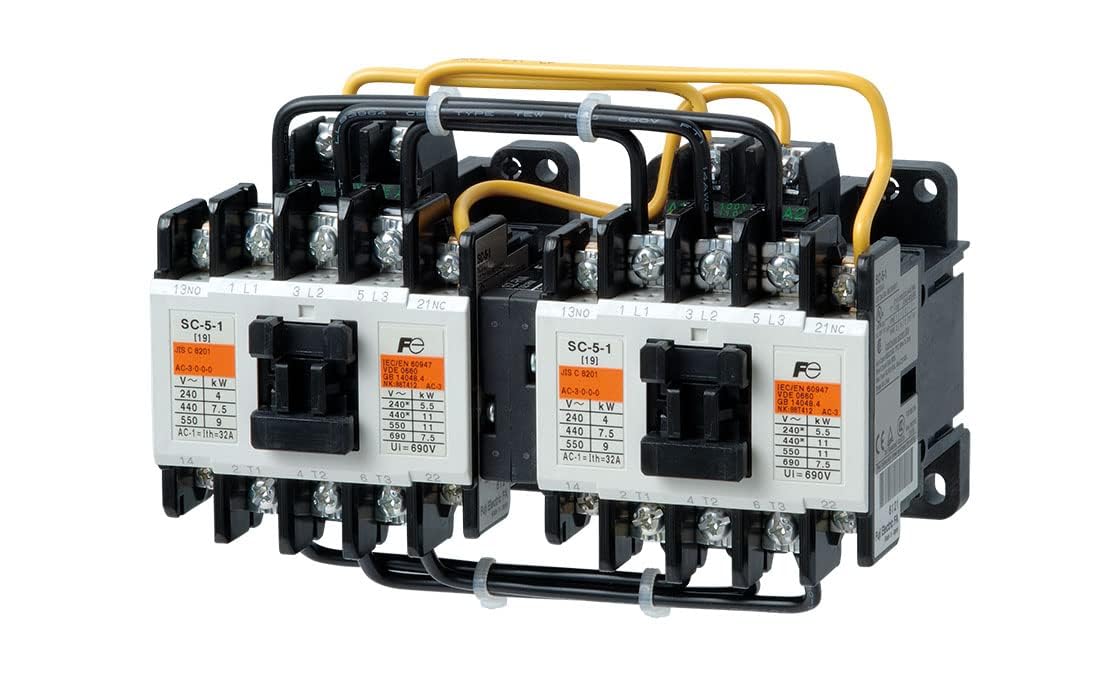 

Fuji Electric AC100V 1A1B x2 Electromagnetic Case NN SC-5-1RM (Reversible Contactor) (No Cover)