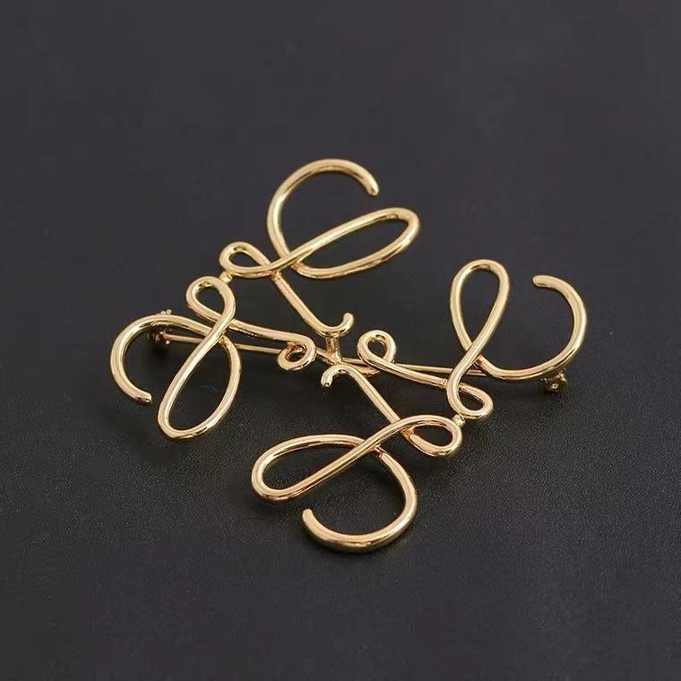 Классическая полая брошь от Луо 2025 новая универсальная брошь-булавка для свитера, пальто, костюма, высококачественные аксессуары-булавки