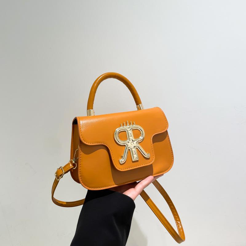 

Autumn and winter new small square bag women s texture handbag candy color fashion temperament messenger bag versatile single shoulder portable коричневый