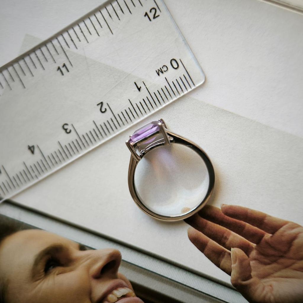 Серебряное кольцо с натуральным аметистом 2.1ct, вес изделия 2,82 гр (2179023)