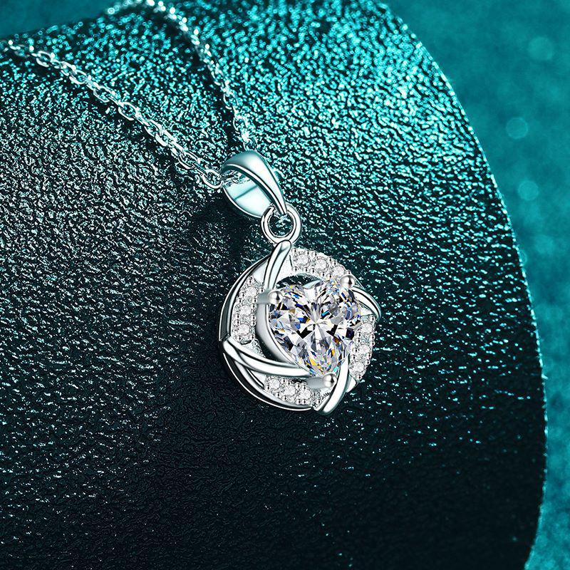 Yin Baichuan S925 Sterling Silver Moissanite Heart Swirl Pendant Necklace - Elegant Ins Style Clavicle Chain for Women