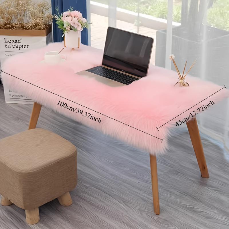 1pcs Plush Faux Wool Rug for Boutique Window Display Fluffy Cloud Texture Decor Mat for Table Countertop White Non-Slip Runner