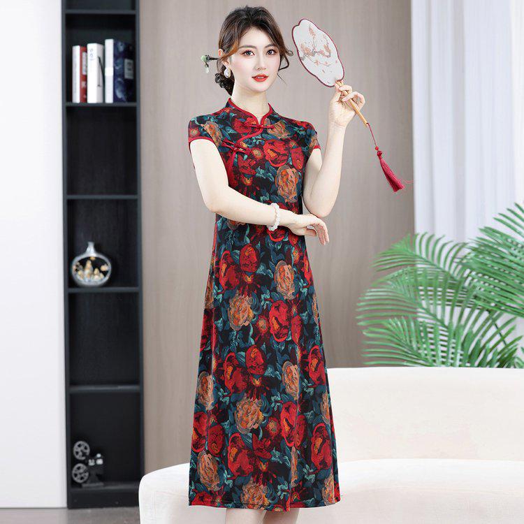 2026 Casual Chinese Retro Ethnic Cheongsam: Slimming Oblique Placket Dress