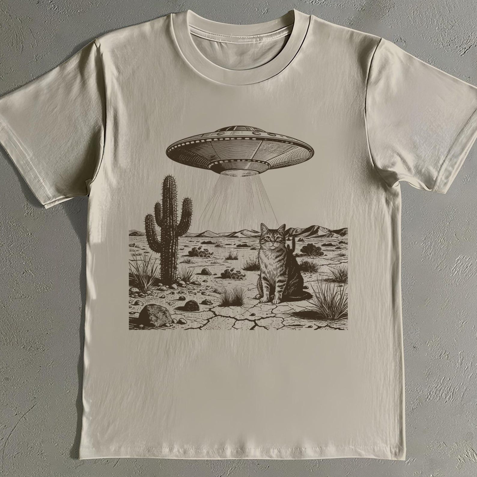 Vintage UFO Cat T-Shirt: Retro Western Rodeo Meme Shirt 2XL