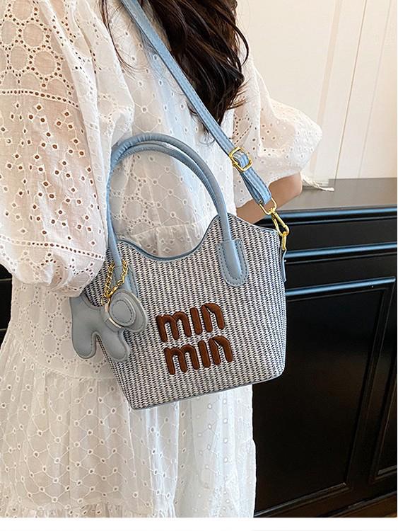 Premium Women's Crossbody Bag - Stylish, Elegant, and Spacious with Niche Design