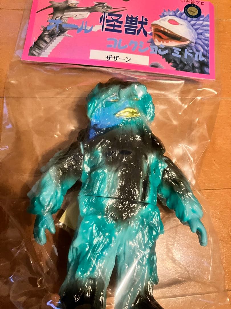 

[USED] Bear Model All Monster Collection Return of Ultraman Zazan Medium