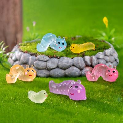 6 Stück leuchtende Mini-Raupenfiguren aus Kunstharz, Mikrolandschaft, Auto-Armaturenbrett, Raupe, Miniatur-Ornament, DIY-Feengarten-Dekoration