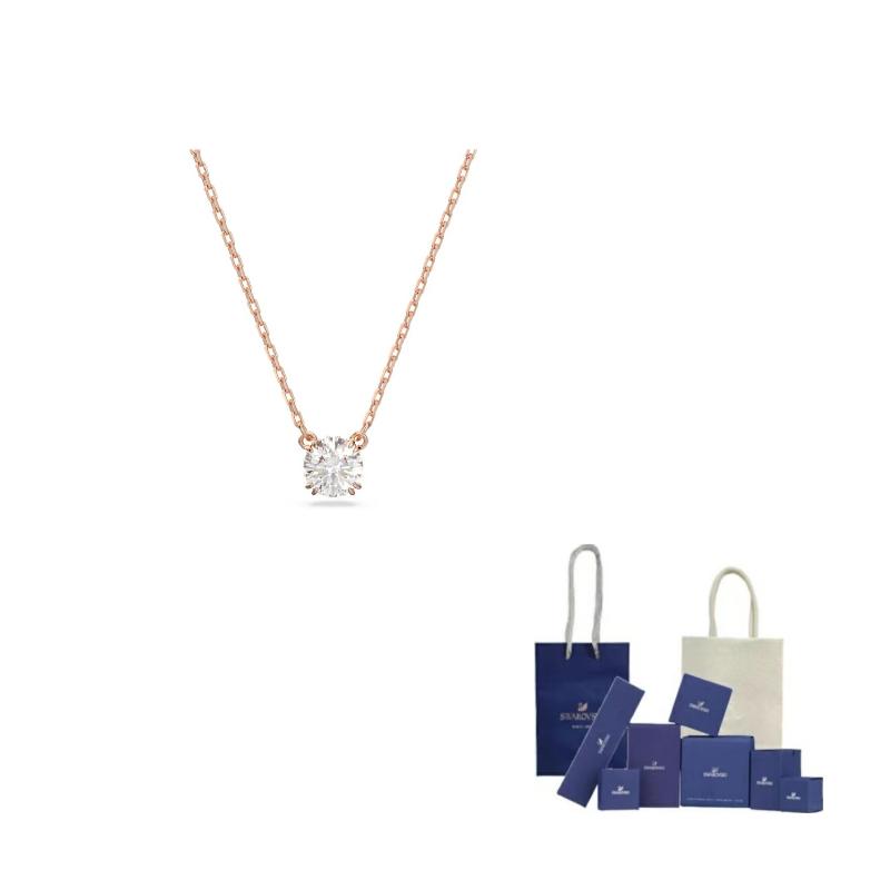 Previous Season Stilla Pendant Necklace