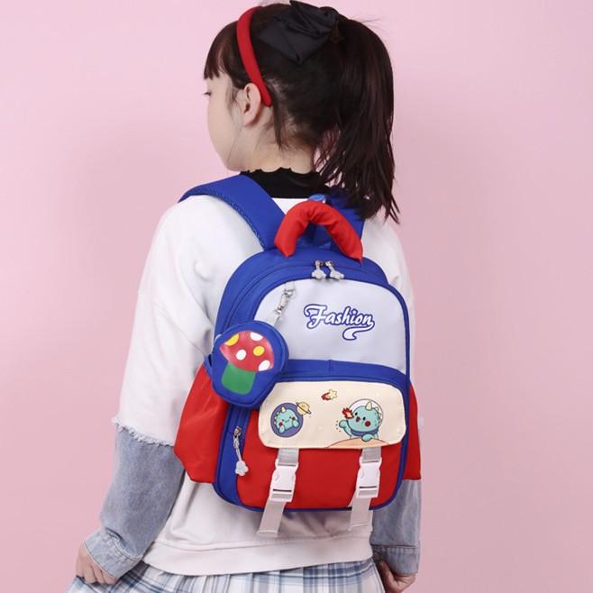 New spine protection, light weight reduction, kindergarten schoolbag, cute backpack, boys and girls children's backpack