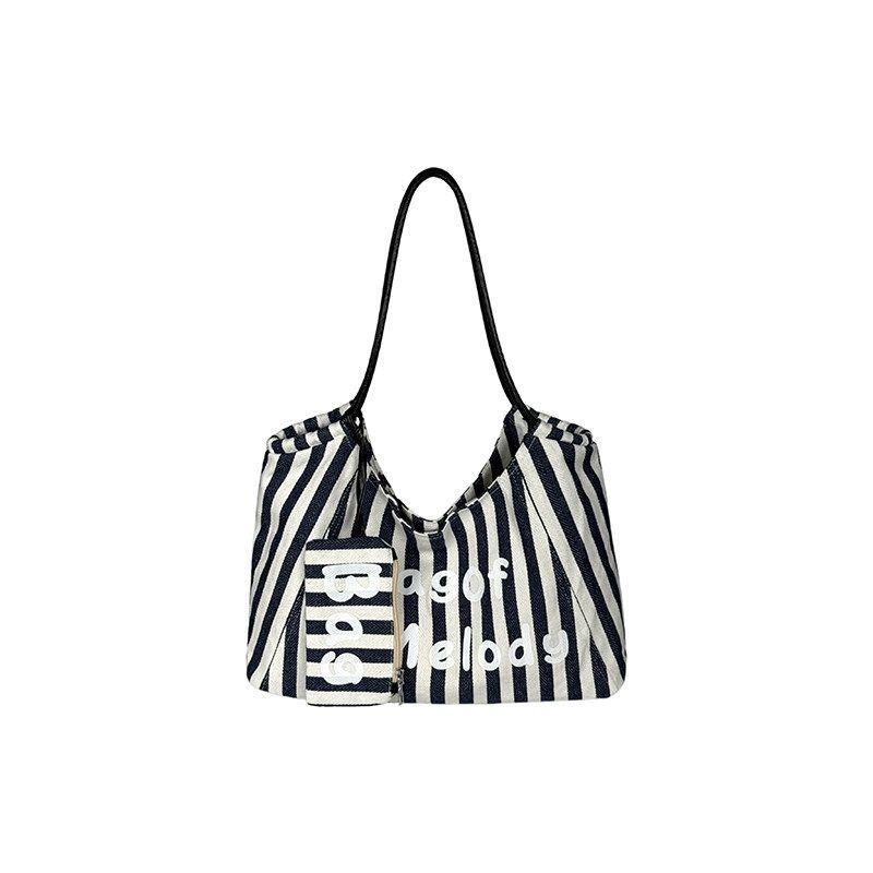 Große Tote Bag mit Buchstaben-Print, Einzelner Schultergurt, Geeignet für Pendeln und Freizeit.