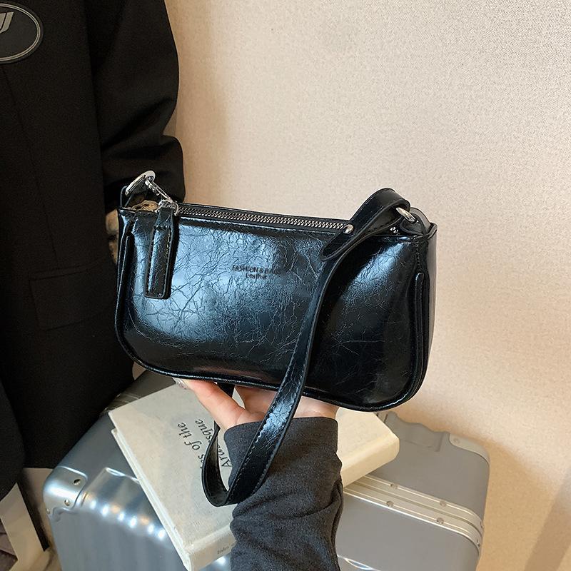 

Маленькая сумка премиум-текстуры женская 2025 новая летняя универсальная сумка-мессенджер модная суперхитовая на плечо под мышку маленькая квадратная сумка No specification чёрный