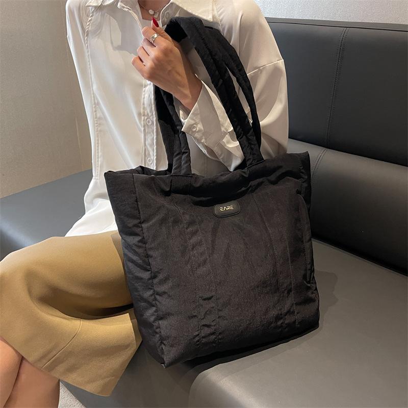 Weiche gewachste Stofftasche Studentinnen-Klassenschultertasche Handtasche mit großem Fassungsvermögen 2025 neue Tragetasche aus Nylongewebe
