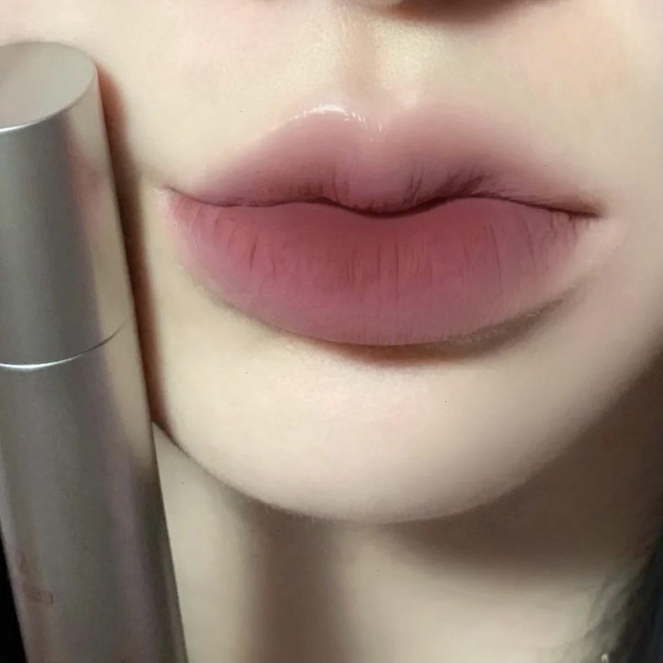 Brillo de Labios Mate de Terciopelo Tubo Plateado DIXI: Labial Blanqueador, Pigmentado, de Larga Duración, No Pegajoso.