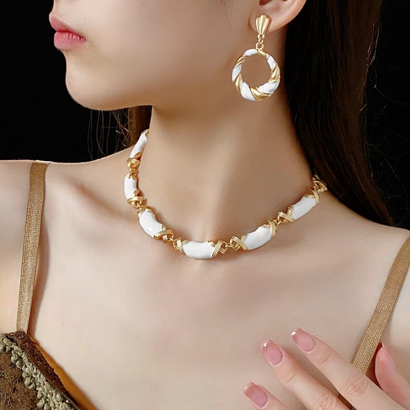 Drip Twisted Geometric Earrings Necklace Set, Vintage Premium Light Luxury Accessories Gift