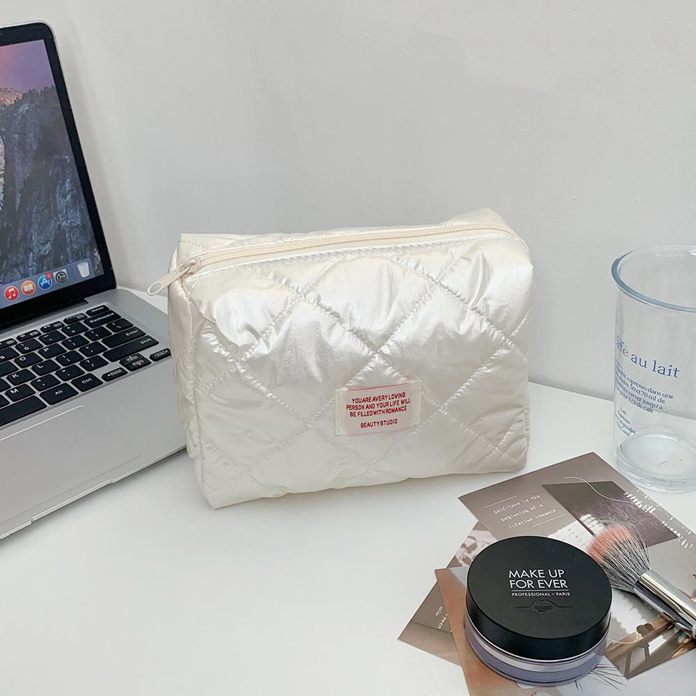 Quilting  Women's Cosmetic Pouch Large Capacity Travel Storage Bags Simple Plaid Ladies Clutch Handbags Big Toiletry Bag