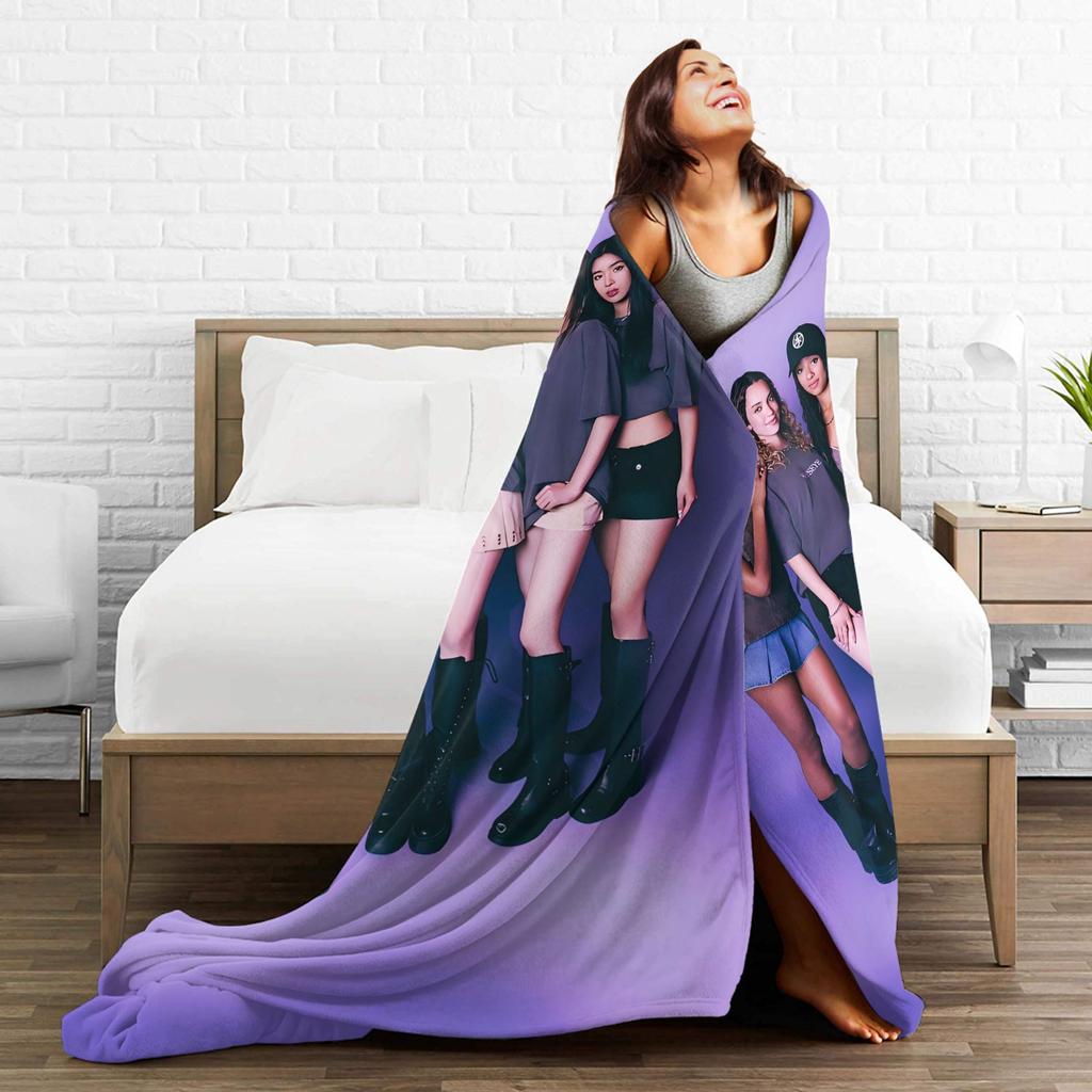 Girl Group K-Katseye Blanket  Warm Soft Novelty Plush Throw Blanket For Boy Girl Couch Chair Flannel Bedspread Bed Cover