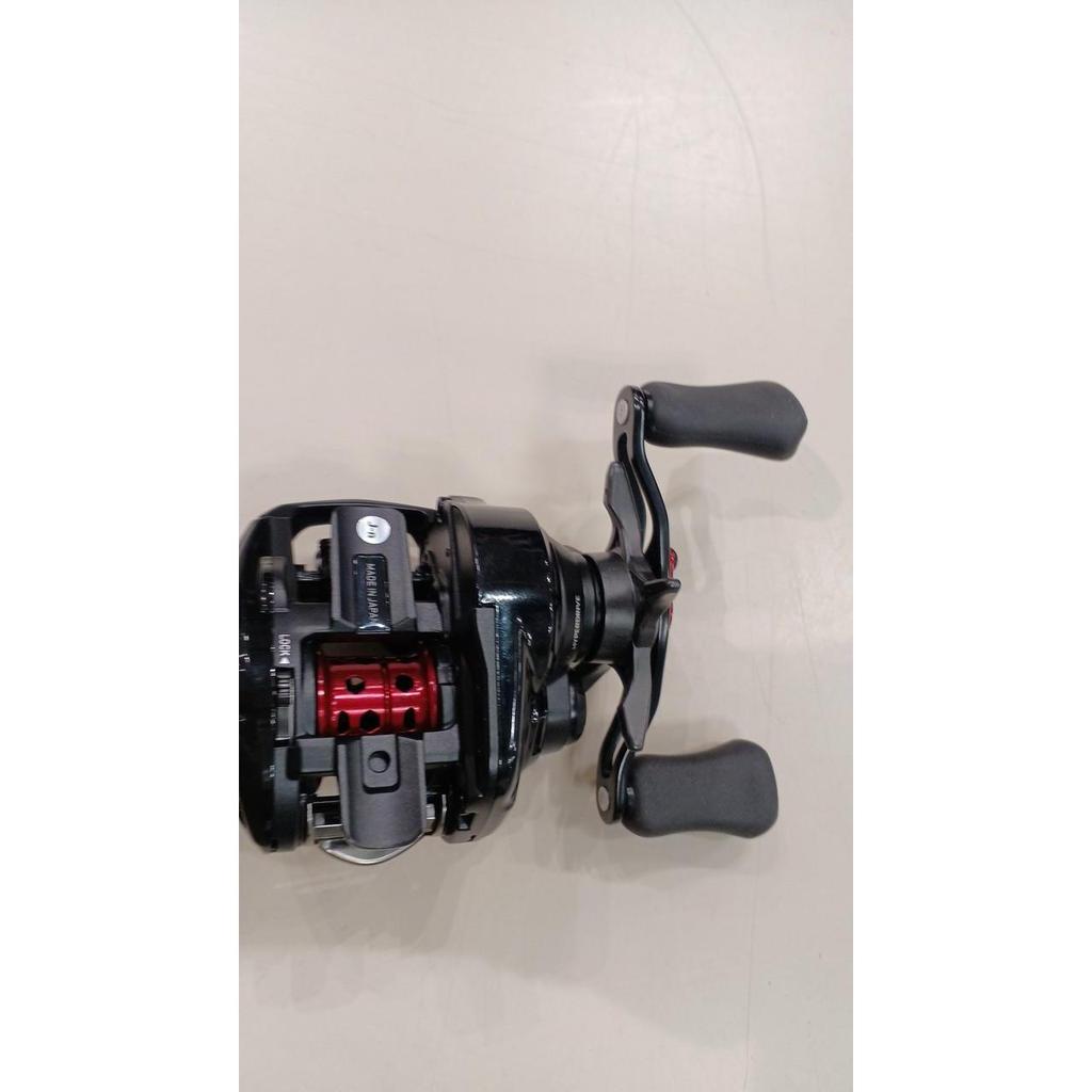 Used DAIWA 23 SS AIR TW bait reel