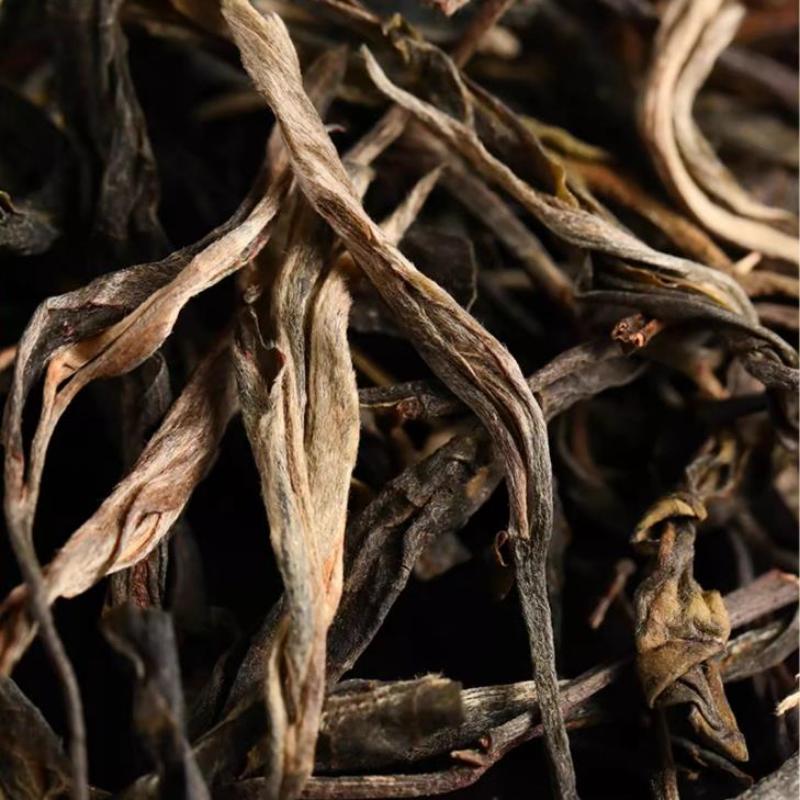 357g Yunnan Raw Puerh Tea Cake 2022 Spring Pu'er Sheng Tea Premium Pu-erh Tea