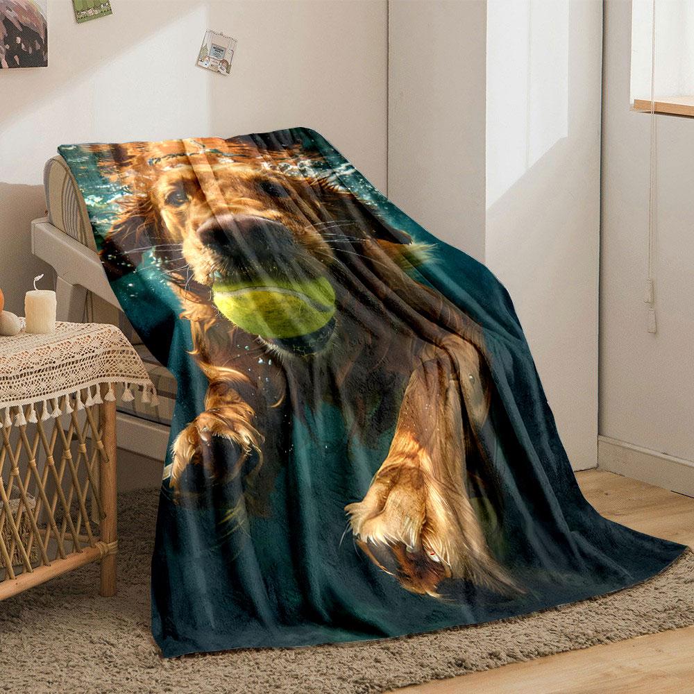 Underwater Golden Retriever Blanket Bedroom Blanket for Livingroom Couch Lunch Break Soft Throw for Friend's Festival Gift