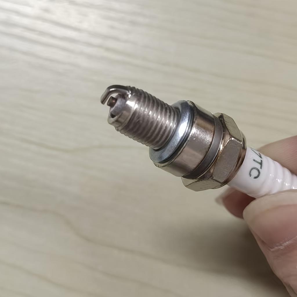 1pc A7TC High Performance Spark Plugs Enhanced Ignition for Motorbikes - Ideal for Street Motor Scooters