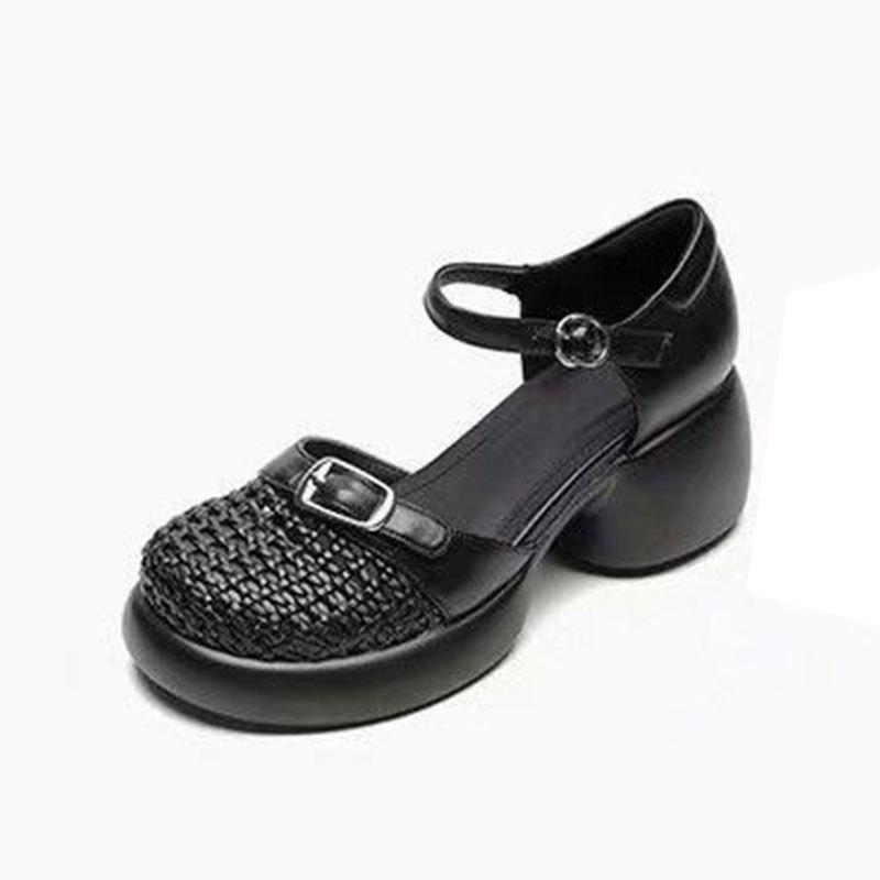 French retro hollow bag head sandals women's 2025 summer new thick heel thick sole word bag heel Roman sandals