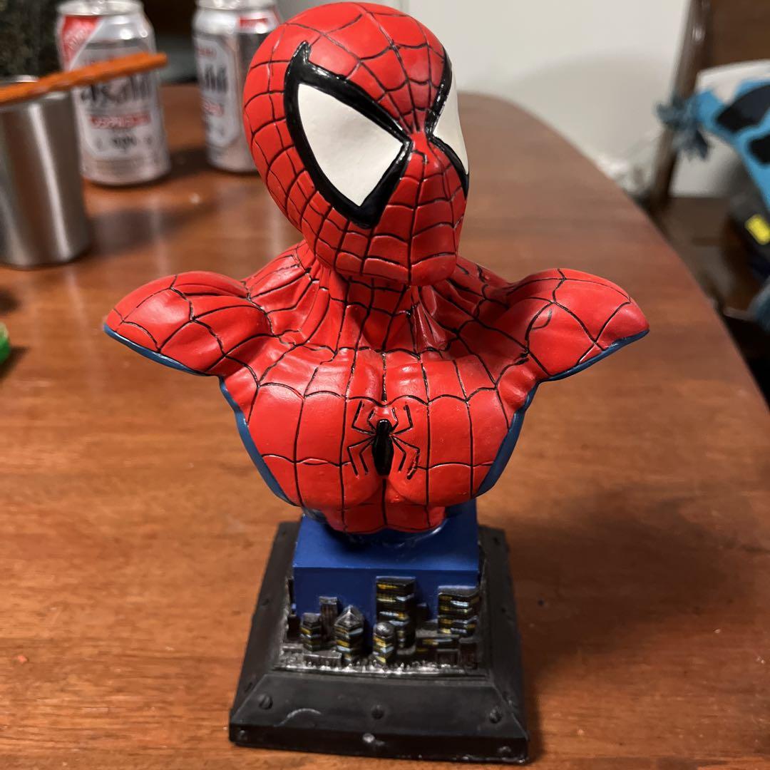 

[USED] Spider-Man Bust Figure