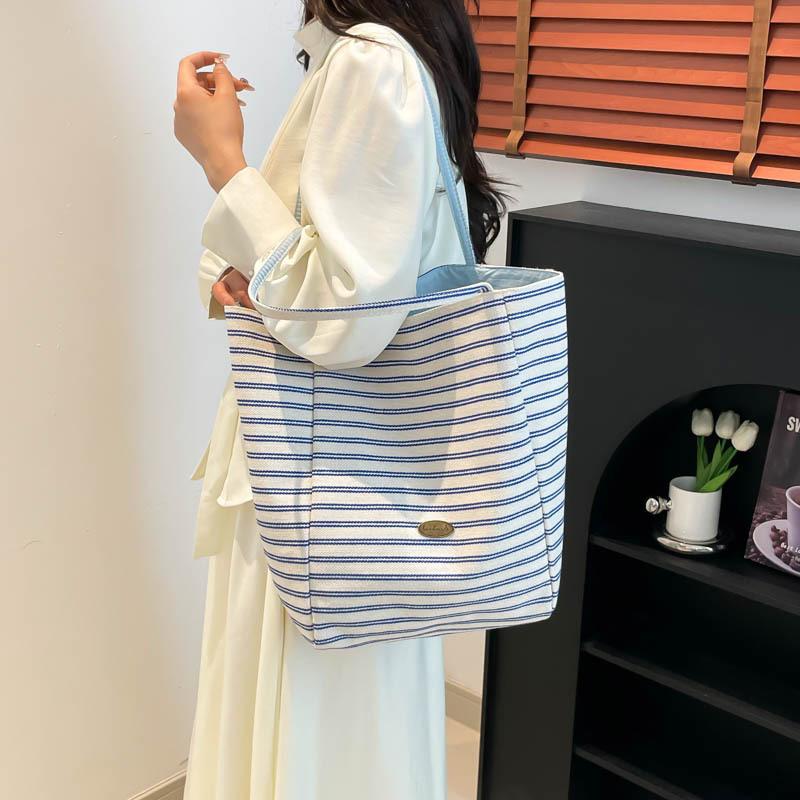 Niche design literary style leisure 2025 spring foreign style tote bag sweet lazy sense personalized shoulder bag women