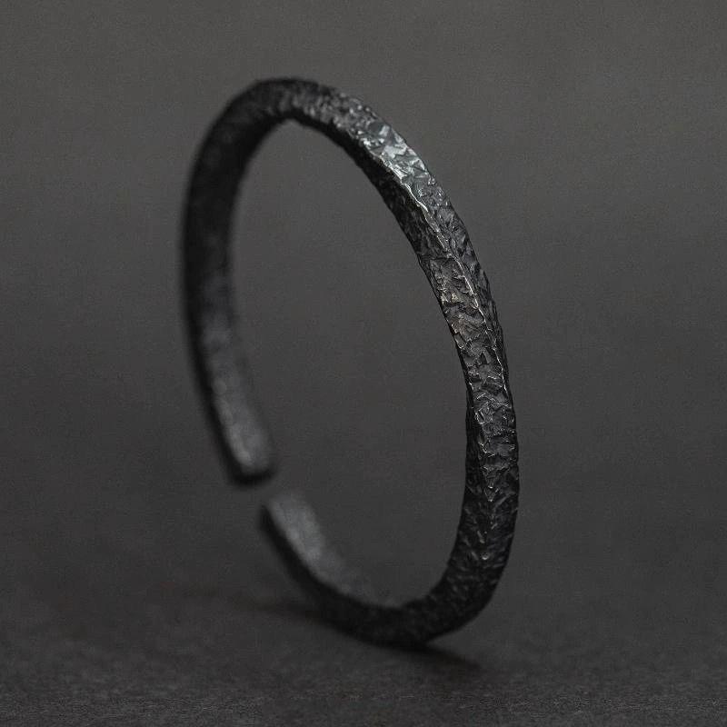 Retro Mobius Bangle Bracelet Unisex Luxury Black Romantic Couple Jewelry Unique Personality Gift for Men & Women