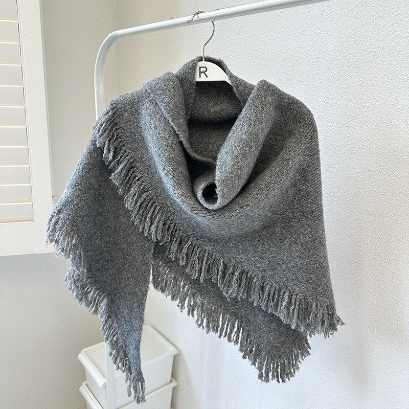 New Niche Design Solid Color Tassel Triangle Scarf for Men and Women Retro Thickened Warm Wool Shawl·