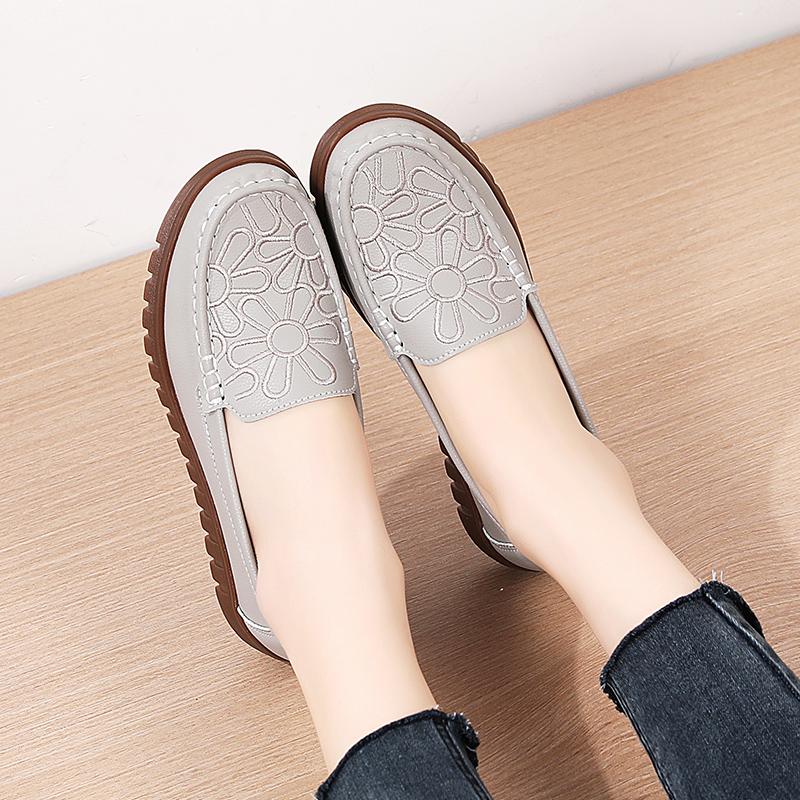 Women Moccasins Driving Shoes Comfort Casual Nurse Loafers Walking Minimalist Summer Maternity Shoes Plus Size