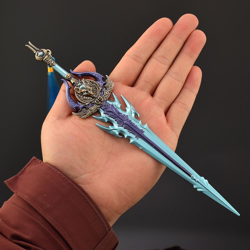 23cm/9.06in Frostwolf's Cold Weapon Model Props Peripherals Teeth Knife Cosplay Collectible Desk Cosplay Hobbies Decorative