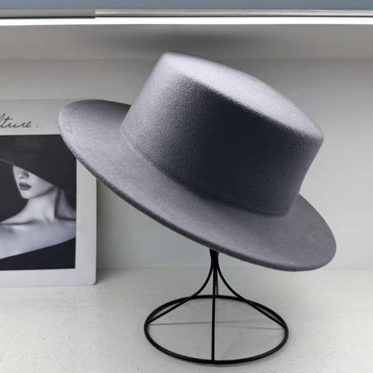 Hochwertiger europäischer und amerikanischer flacher Wollzylinder für Damen, vielseitiger britischer Stil aus reiner Wolle, Nischen-personalisierter Modellhut für mich