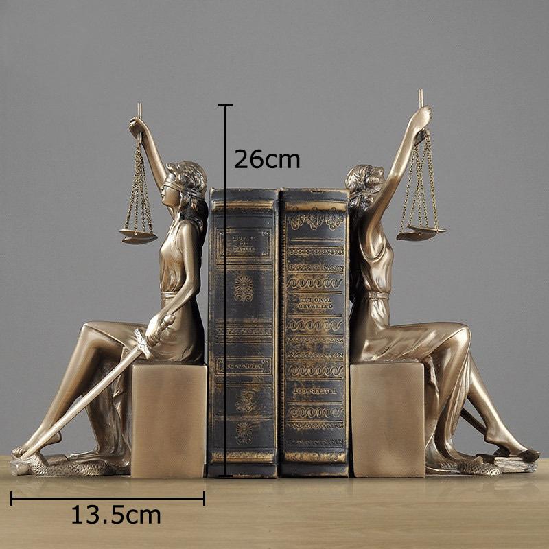 Gerechtigkeit und Gerechtigkeit Göttin Figuren Statue Schreibtischdekoration Mythischer Charakter Harzskulptur Raum Ästhetische Dekoration