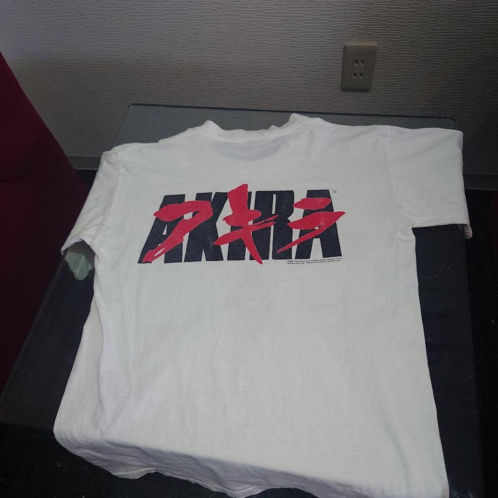 [USED] AKIRA T-shirt, Size M, Fashion Victim