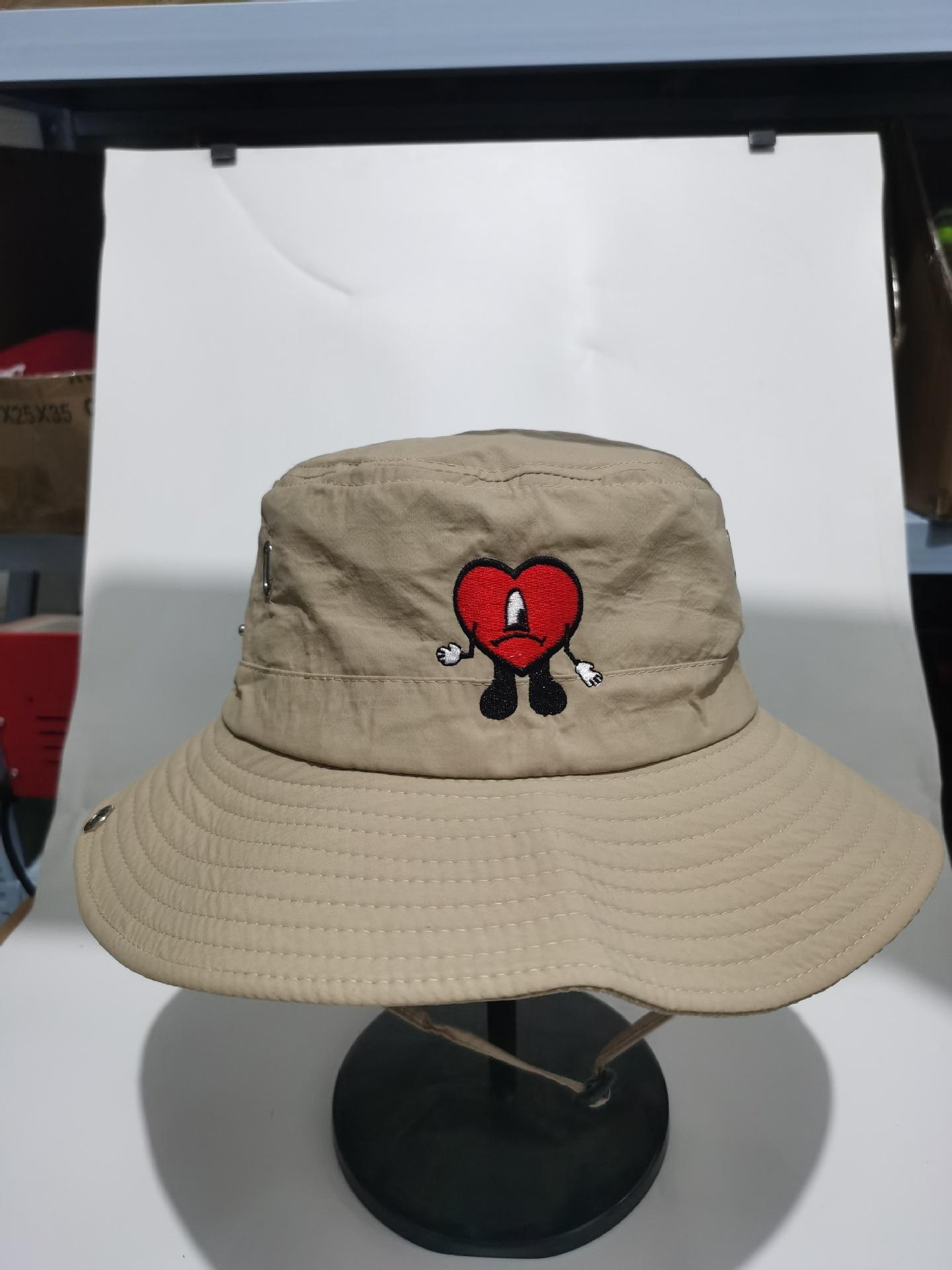 

Amazon hit Un Verano Sin Ti Fisherman s Hat European and American Bad Bunny Big-brimmed Sun Hat Men One Size хакі