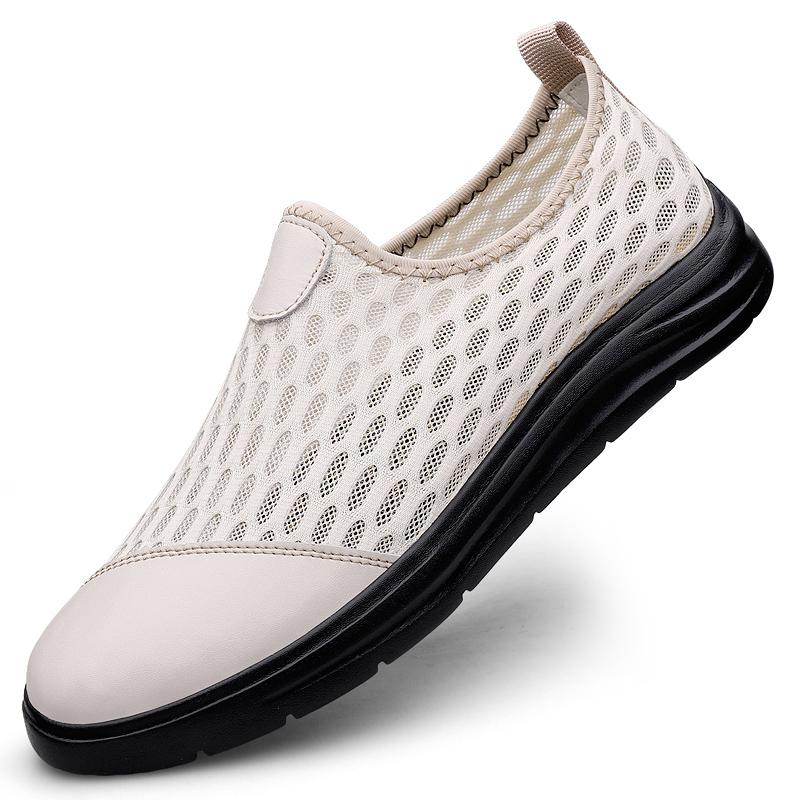 Fashion Male Lightweight Driving Flats Soft Men's Luxe Loafers New Mens Slip on Casual Shoes Hollow Out Men Mesh Cloth Walking Shoes