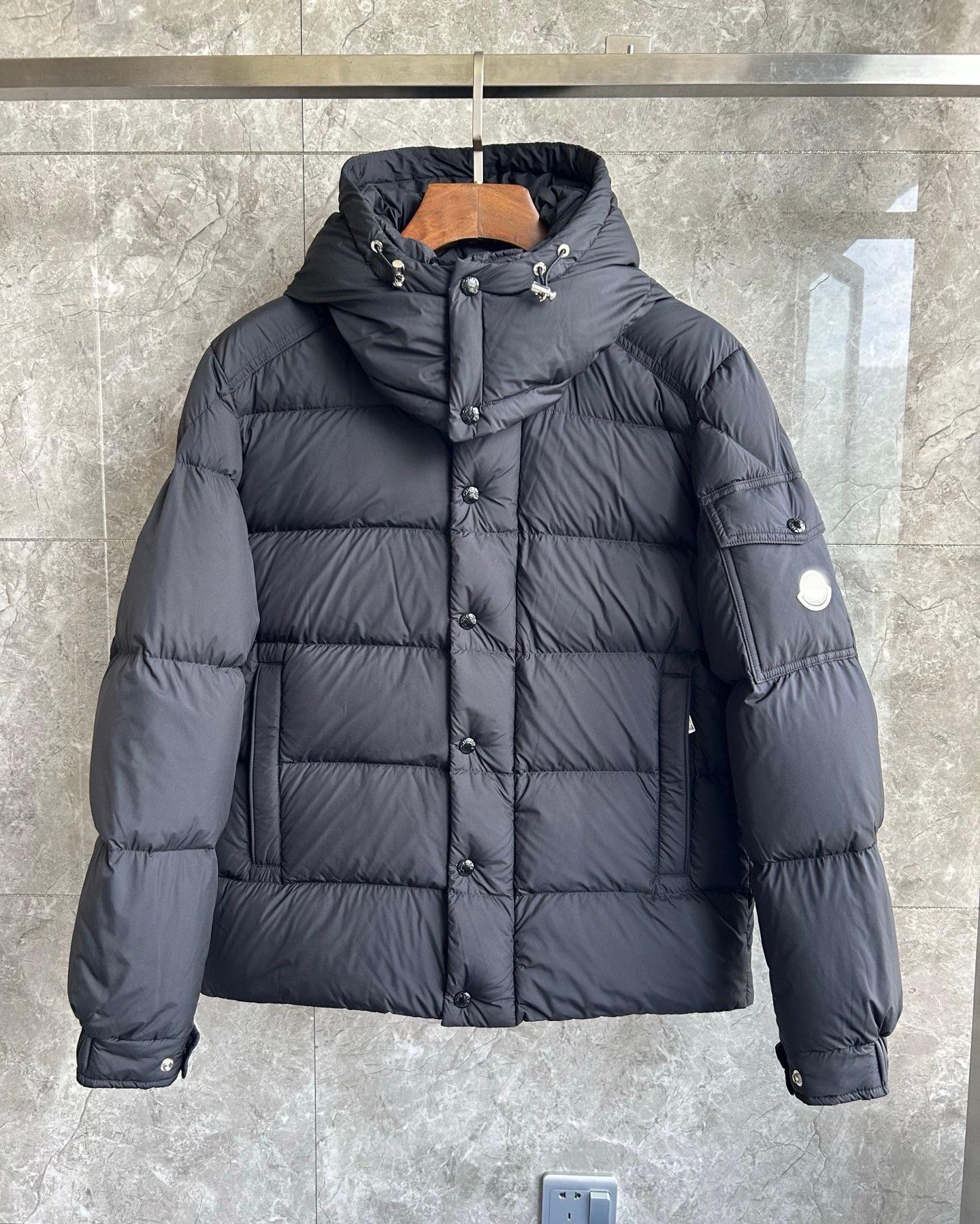 Hanovcrtan Anniversary Vezere matte Mayan short