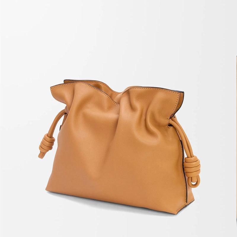 Single Shoulder Bag 2025 All-match Messenger Bag Large Capacity Cloud Bag Simple High-end Blessing Bag Women's Bag Fashionable Commuting