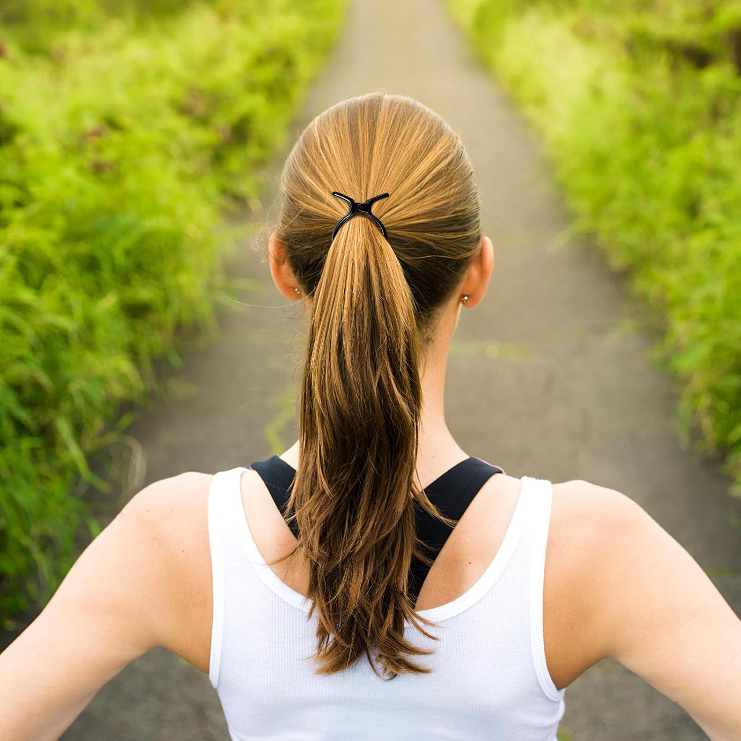 

2Pcs Black Round Inner Toothed Hair Clip Fish Tail Clip Ponytail Holder Strong Tension Hair Claw for Secure Styling and Everyday Use