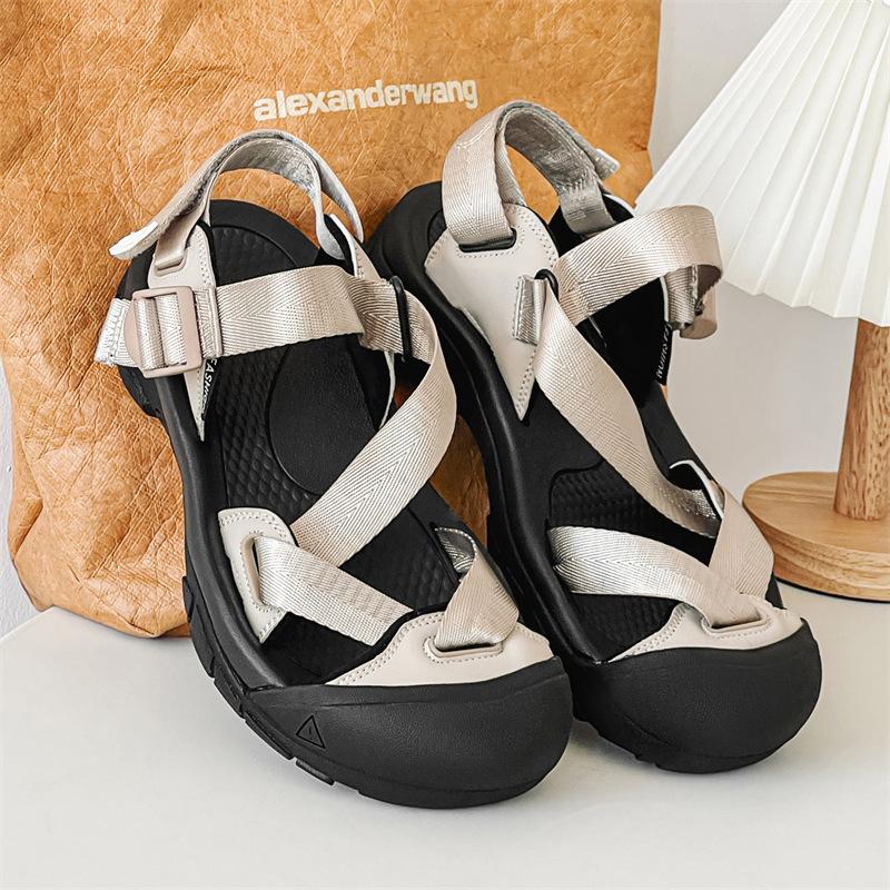 

3311 sandals summer breathable men s and women s outer wear bag head toe protection creek shoes outdoor non-slip mountaineering beach shoes 45