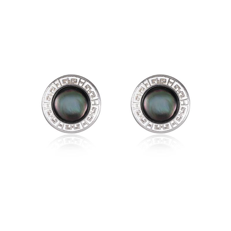 Chinese-style paper pattern relief round Fritillary stud earrings, national style retro design, commuting new Chinese-style wear light luxury earrings