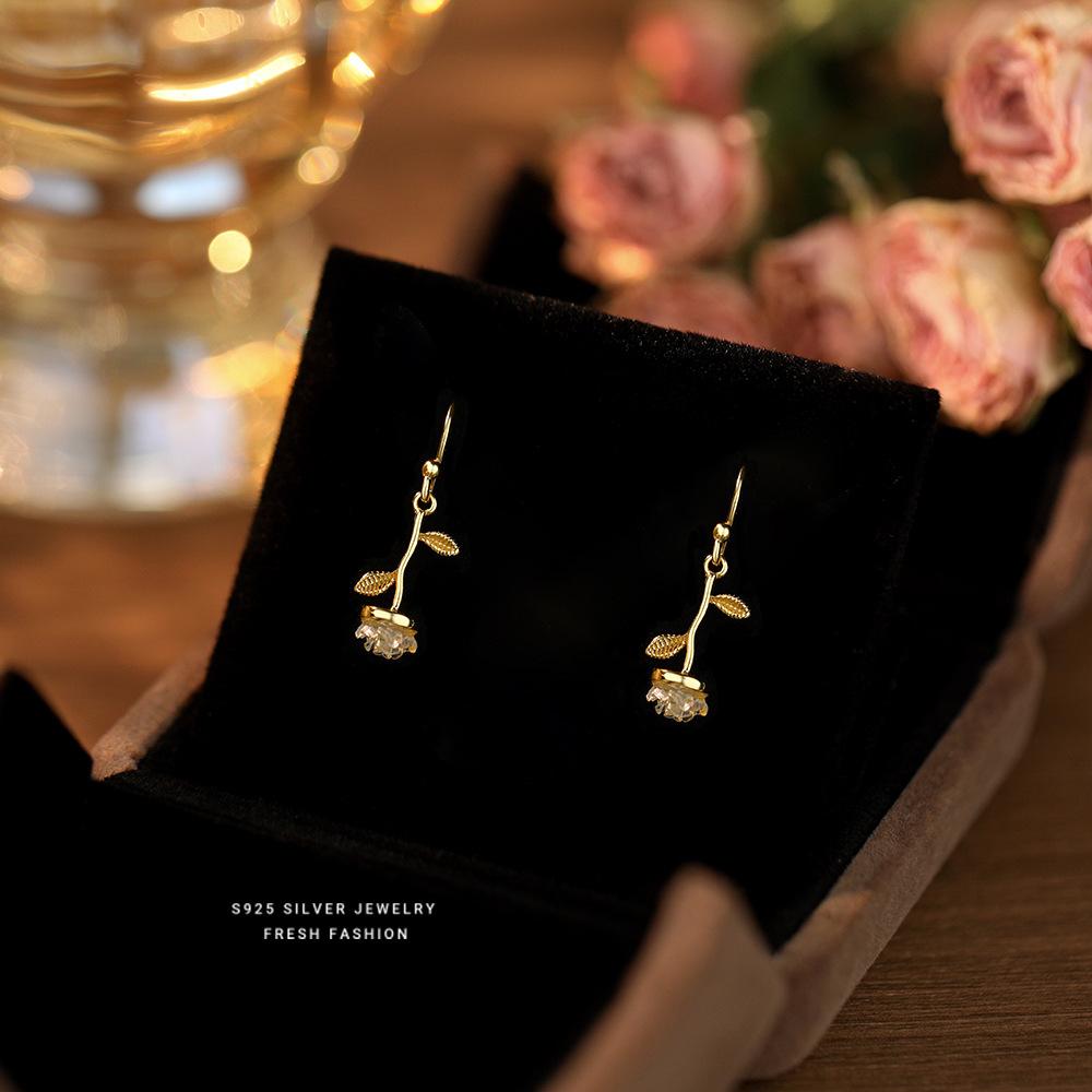 

925 Sterling Silver Fashion Rose Pendant Earrings for Women French Temperament Jewelry Gifts золотой