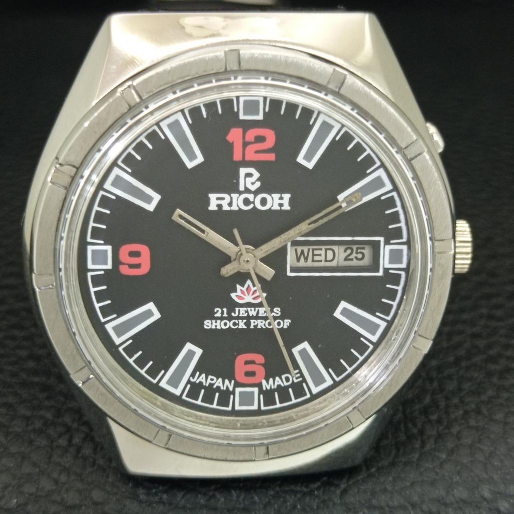 VINTAGE RICOH R31 AUTOMATIC JAPAN MENS BLACK COLOR DIAL WATCH a707905-1