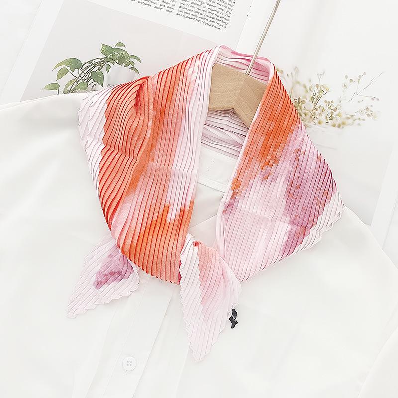 Retro Color Block Crinkled Square Scarf - 70cm Pleated Neckerchief in Imitation Silk for Women