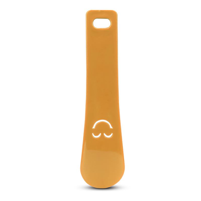 

Smiley Face Shoehorn: Hanging Storage, No-Bend Aid жёлтый