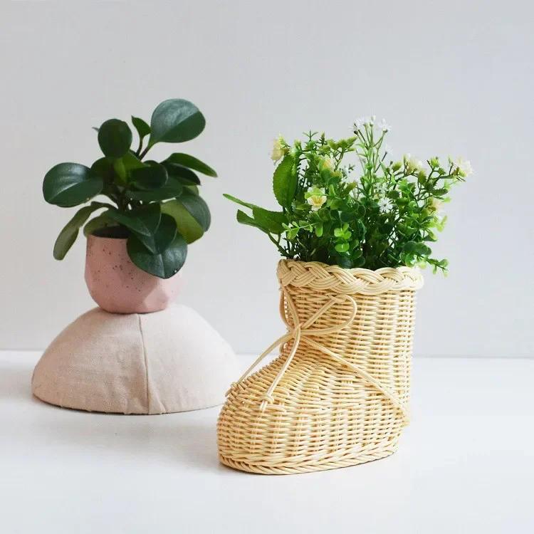 

Personalized Flower Baskets, Creative Baskets Plastic Shoe-shaped Storage Baskets, Home Table Decorations бежевый