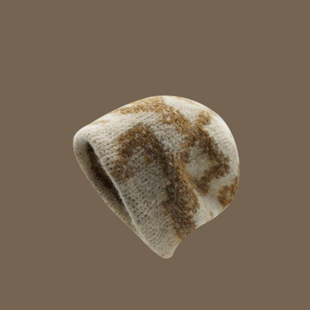 

Cold-proof Knitted Hat Winter Warm Keep Warm Bonnet Hats Women Fashion Yarn Pile Hats бежевый