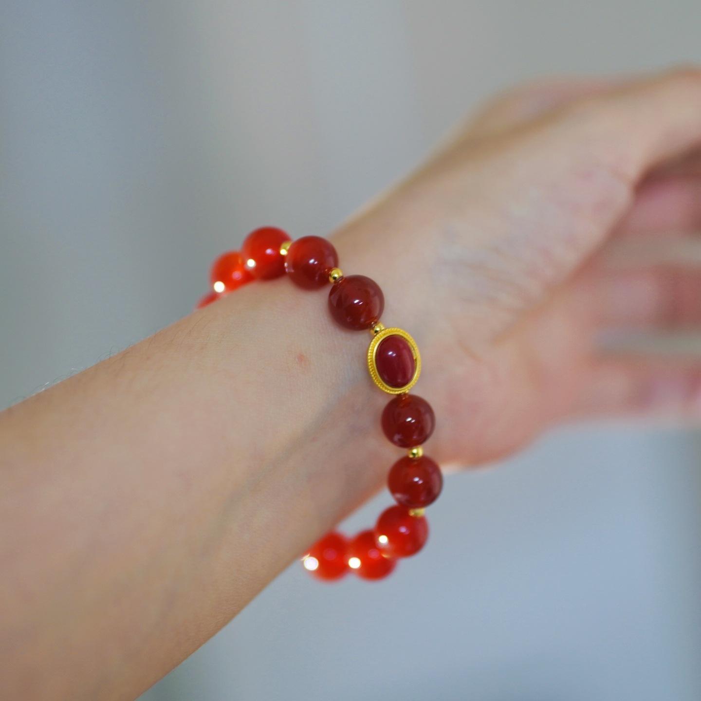 10Mm High Quality Ice-Permeable Pigeon Blood Red Natural Chalcedony Agate Design Bracelet Bracelet