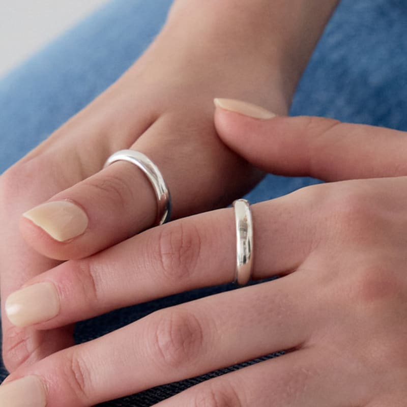 Aphrose Essential Band Ring