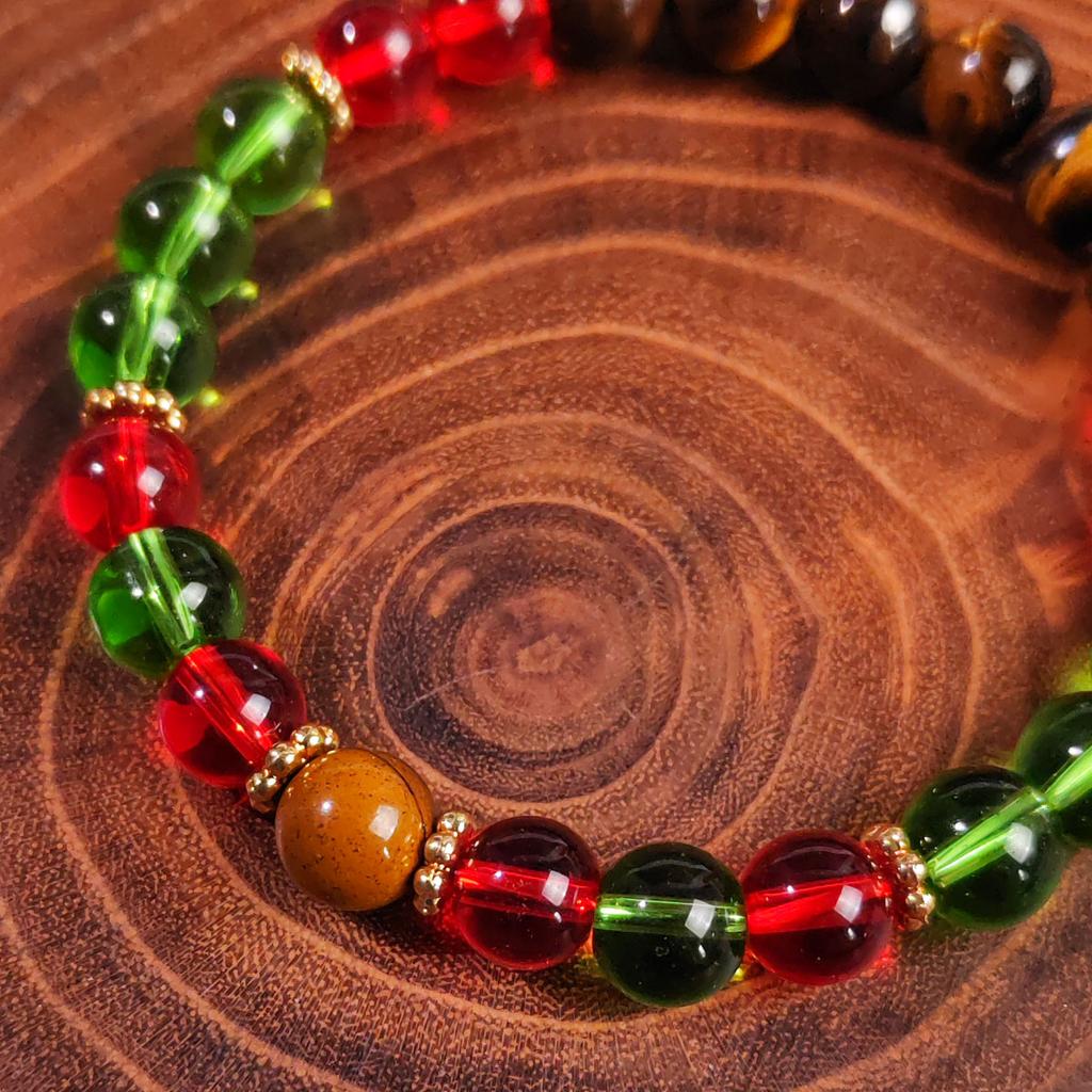 This 8mm tiger's eye and amethyst mixed natural stone hand-woven bracelet is suitable for both men and women, and is perfect as a gift or for parties.